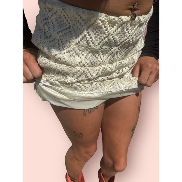 Y2K Fendi XS Crochet Mini Skirt - Picture 3 of 9